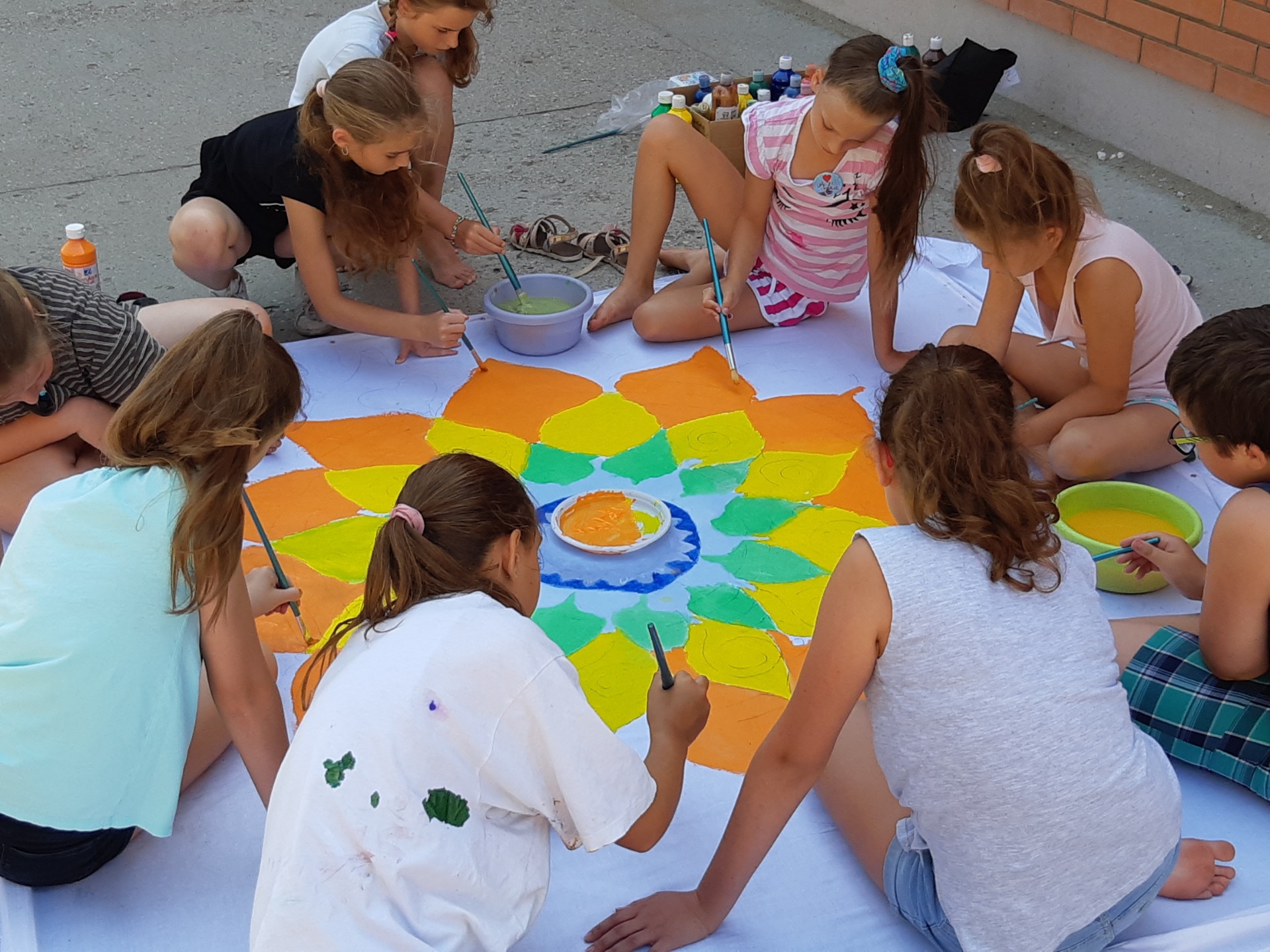 Nyári Alkotótábor-Mandala festés